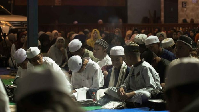 menghadapi sekularisme ekstrem