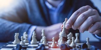 menghadirkan Allah dalam setiap keputusan