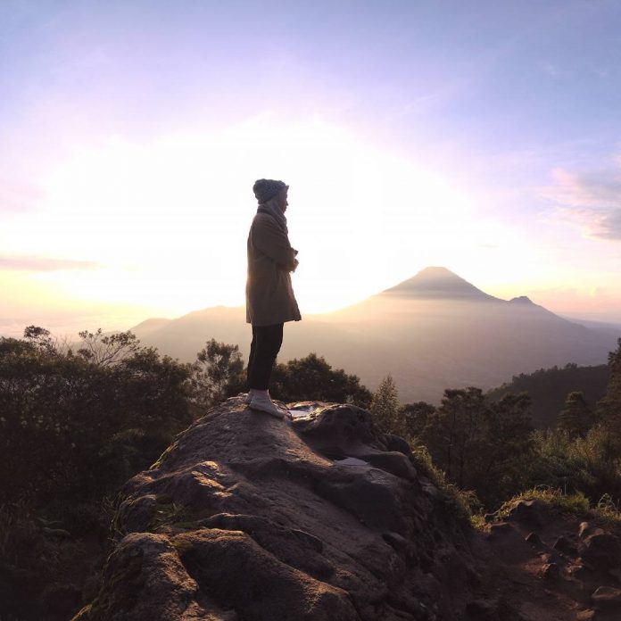 menjadi bahagia dengan meningkatkan keikhlasan dan level penerimaan kita