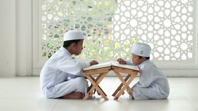 menjaga adab