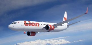mesin Lion Air meledak