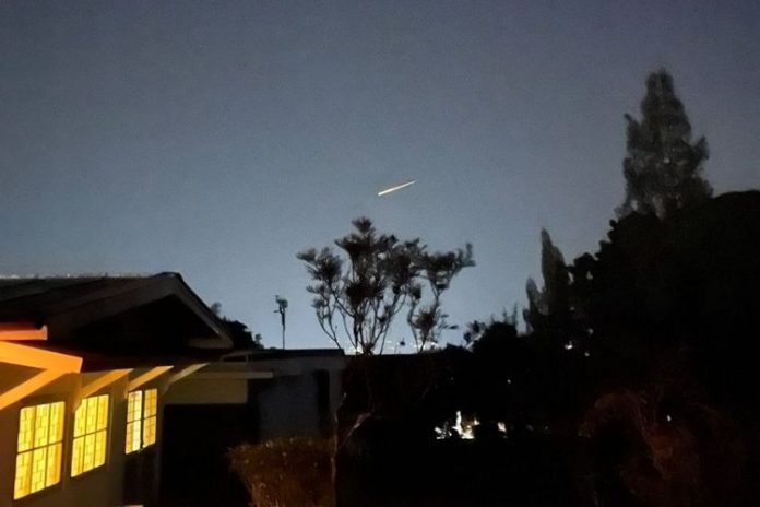 meteor-jatuh-di-Bandung meteor jatuh di Bandung