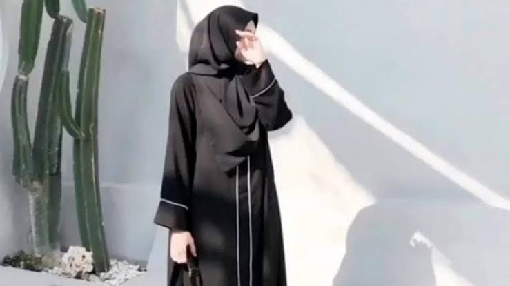 Modis Dengan Pakaian Syar'i