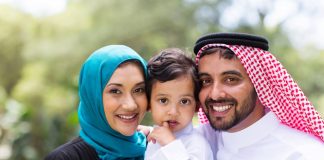 orang tua yang Asyqaa dalam mendidik anak