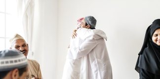 pentingnya peduli sesama muslim