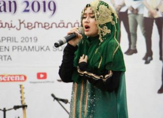 Jangan Tiru Penyanyi Sophia Urista, Belajarlah Jadi Seniman yang Bermartabat penyanyi sophia urista