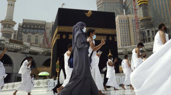 perlengkapan umroh wanita 12 hari