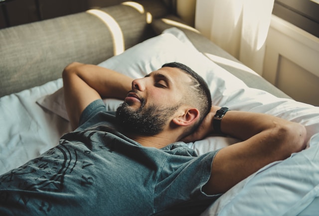 posisi tidur yang diajarkan Rasulullah posisi tidur yang diajarkan Rasulullah