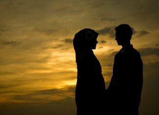 Reino Barack Penuhi Permintaan Syahrini, Ini Hukum Memuliakan Istri dalam Islam