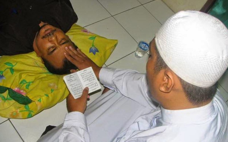 Ruqyah sesuai syari'at