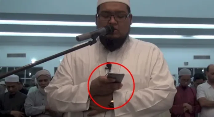shalat sambil baca quran