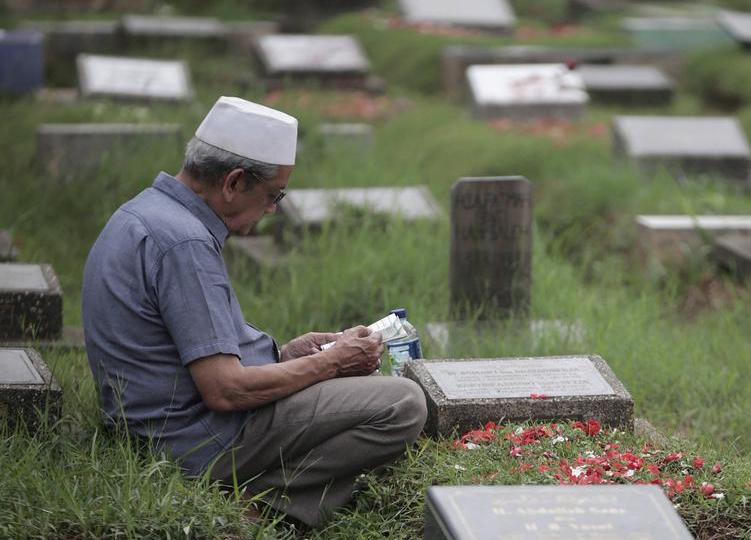 Syarat ngijing makam