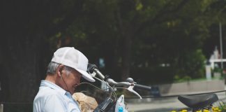 takut melihat orang tua sakit parah