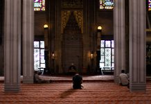 3 Tanda Hati Mulai Tertutup dan Cara Membuka Pintu Hidayah-Nya tanda hati mulai tertutup