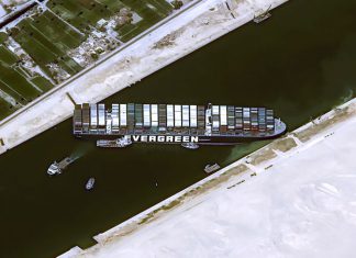 terusan suez