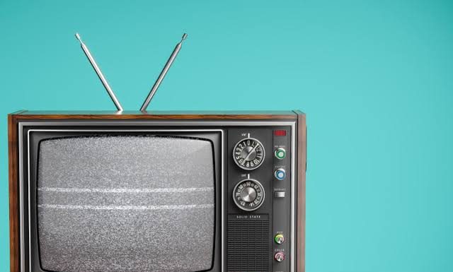 Siaran TV Analog Surabaya Mati Total! Sudah Punya STB? TV analog Surabaya